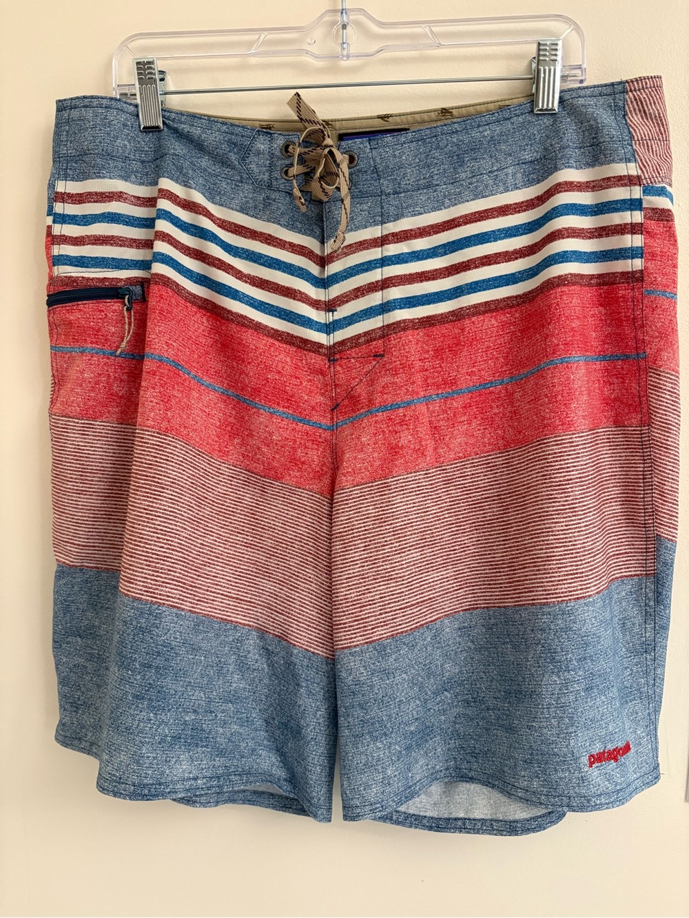 Patagonia Wavefarer Board Shorts 36‎ Fitz Stripe Red Blue Swim Surf Trunks SP16